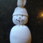 knutselen winter, maak een sneeuwpop van een sok